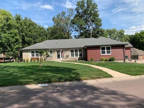 12108 Oak Ridge Road, Independence, MO, 64052 | Card Image