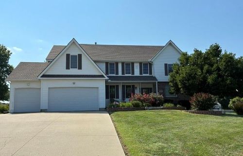 17807 157th Ter, Basehor, KS, 66007-7379 | Card Image