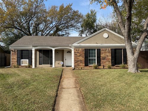 375 Ancestry Ln, Dallas, TX, 75217-7778 | Card Image