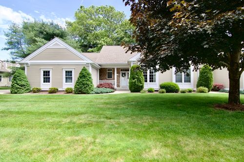 17-17 Spruce Dr, Wilbraham, MA, 01095-1781 | Card Image