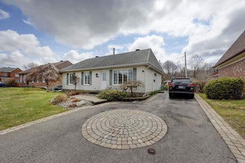 1504 Rue Du Bosquet, L'Ancienne-Lorette, QC, G2E4N6 | Card Image