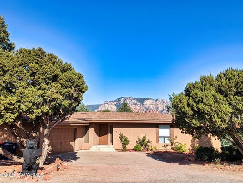 15 Mission Cir, Sedona, AZ, 86336-4630 | Card Image