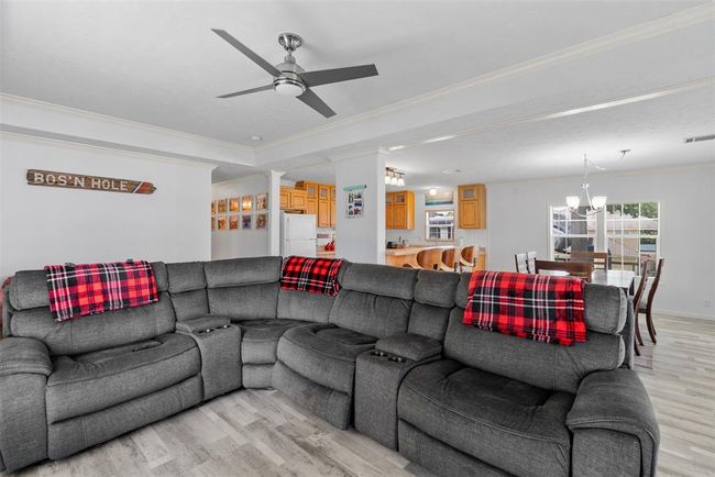 271 Key Largo Loop, House other with 3 bedrooms, 2 bathrooms and 3 parking in Pointblank TX | Image 25