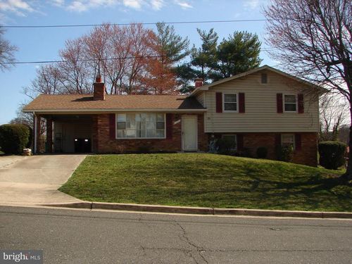 6404 Summerhill Rd, TEMPLE HILLS, MD, 20748-5228 | Card Image