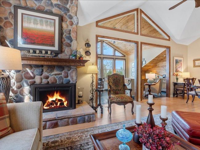 1303 E Point Dr, Townhouse with 3 bedrooms, 3 bathrooms and null parking in East Gull Lake MN | Image 12