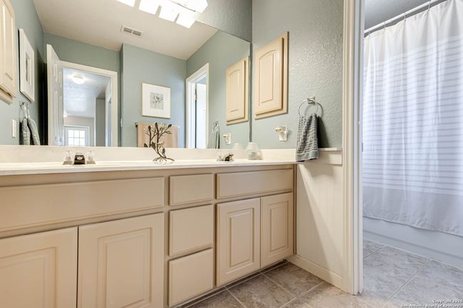 10022 Creekwood Pass, House other with 4 bedrooms, 3 bathrooms and null parking in Spring Branch TX | Image 26
