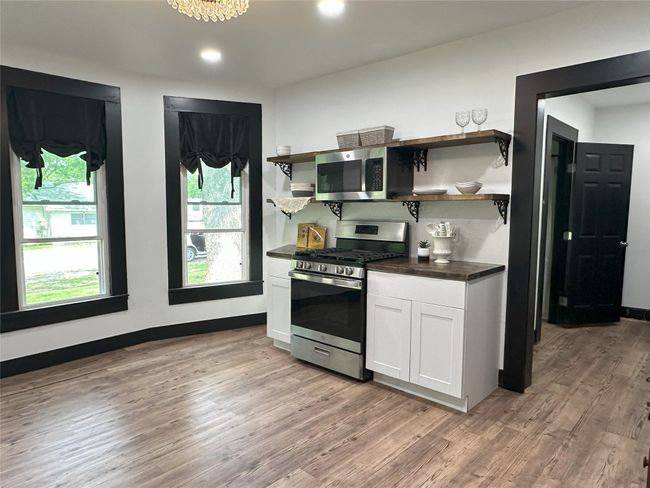 Kitchen to Pantry | Image 7
