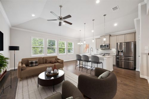 2105 Paul Quinn St, Houston, TX, 77091-5437 | Card Image