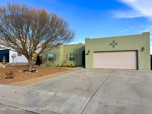 6040 Santa Clara Dr, Farmington, NM, 87402-5166 | Card Image