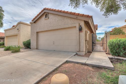 2337 W Shawnee Dr, Chandler, AZ, 85224-1792 | Card Image