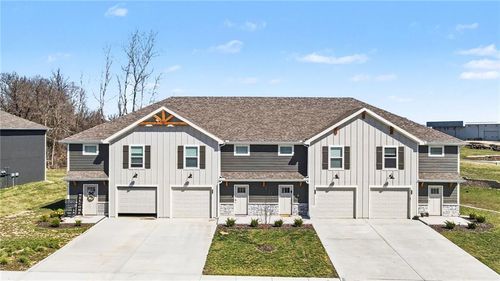 504 Pine Dr, Odessa, MO, 64076-5001 | Card Image