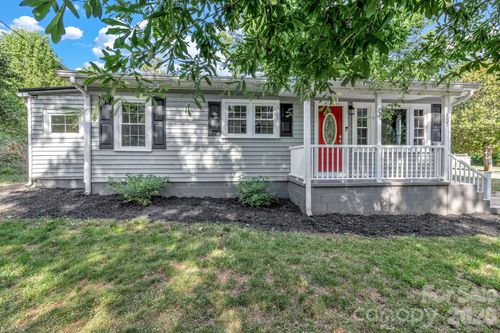 137 Je Morrow St, Forest City, NC, 28043-5752 | Card Image
