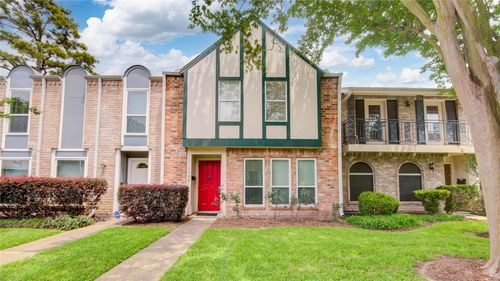 1334 Country Place Dr, Houston, TX, 77079-3126 | Card Image