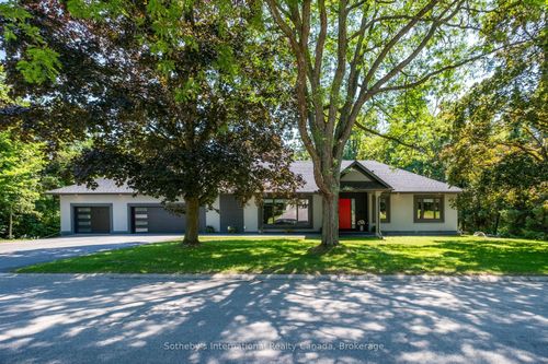 1 Gaywood Gdns, Brantford, ON, N3T5J7 | Card Image