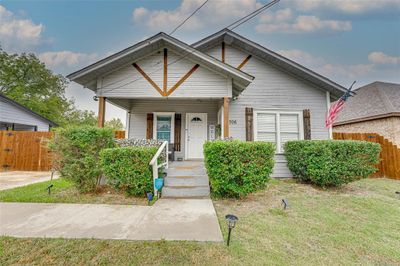 706 Mount Olive Street, House other with 3 bedrooms, 2 bathrooms and null parking in Terrell TX | Image 1