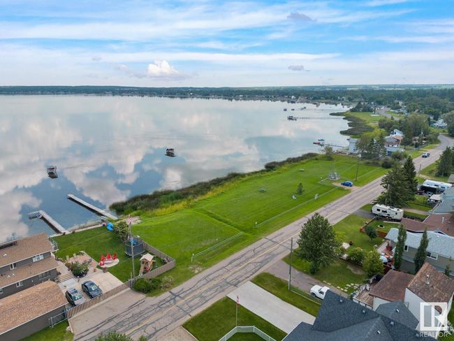 6510 50 Ave, House other with 4 bedrooms, 3 bathrooms and null parking in Alberta Beach AB | Image 50