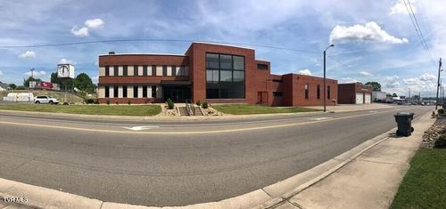 1913 W State St, Bristol, VA, 24201-3641 | Card Image