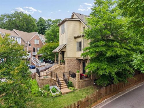 1508 Whitehead Blf Nw, Atlanta, GA, 30318-2739 | Card Image