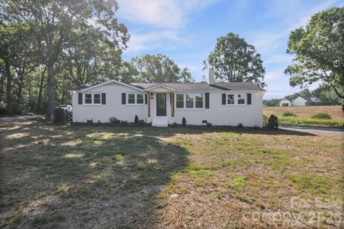 3312 Sikes Mill Rd, Monroe, NC, 28110-9785 | Card Image