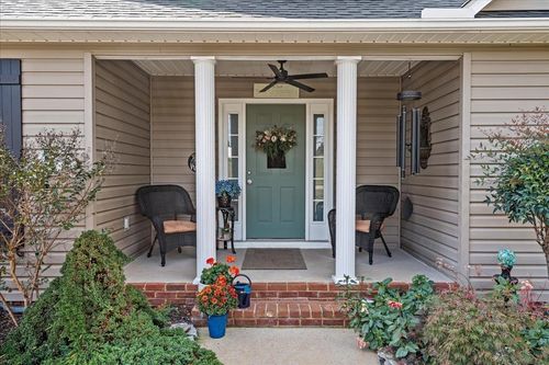 236 Summer Lady Ln, Boiling Springs, SC, 29316-5869 | Card Image