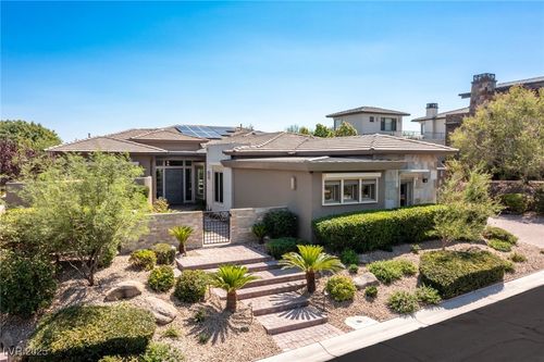 18 Midnight Ridge Dr, Las Vegas, NV, 89135-1680 | Card Image