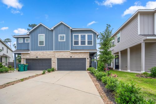 613 Royal Rdg, Conroe, TX, 77302 | Card Image