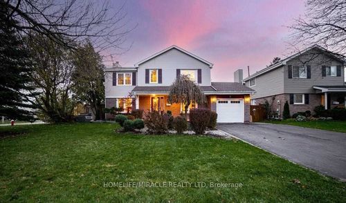 2 Cantrill Court, Brampton, ON, L6Z1A3 | Card Image