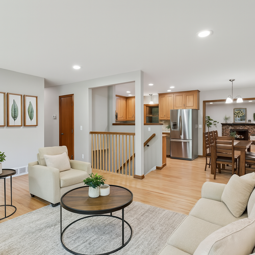 11040 Irwin Ave S, Bloomington, MN, 55437-3252 | Card Image