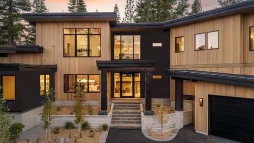 9347 Nine Bark Rd, Truckee, CA, 96161-5220 | Card Image