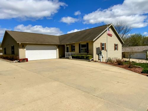 380 W Sunset Drive, Milton, WI, 53563 | Card Image