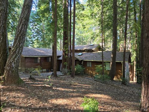 4030 Ridge Cir, Willits, CA, 95490-9442 | Card Image