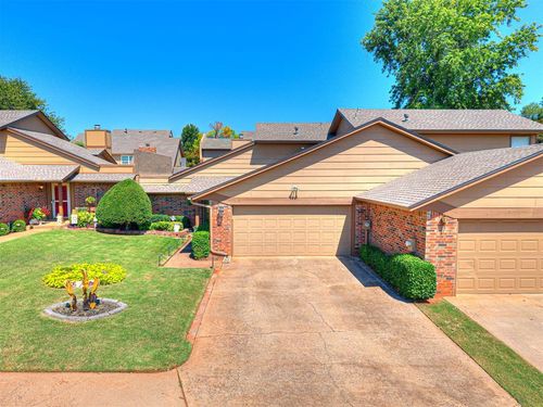 109 Woodbridge Cir, Edmond, OK, 73012-4507 | Card Image