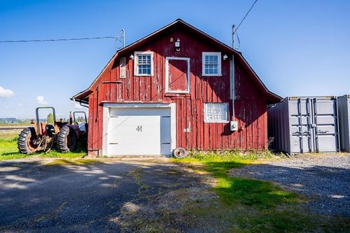 15675 40th Avenue, Surrey, BC, V3Z1E6 | Card Image