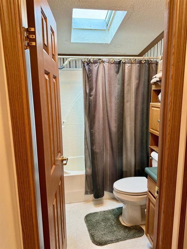 4852 Sampson Road, House other with 3 bedrooms, 2 bathrooms and null parking in Pensaukee WI | Image 13