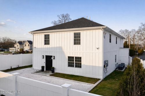 82 Josephine Evaristo Ave, Greenwich, CT, 06830 | Card Image