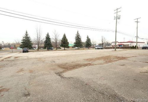 7051 N Wayne Rd, Westland, MI, 48185-2166 | Card Image