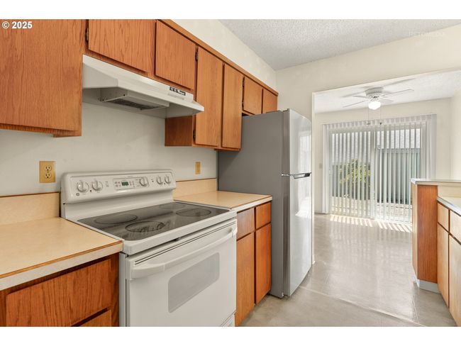 5312 Sw Erickson Ave, Condo with 2 bedrooms, 2 bathrooms and 1 parking in Beaverton OR | Image 7