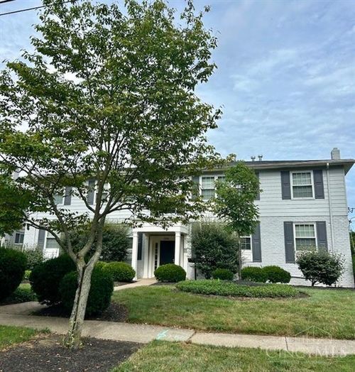 3666 Willowlea Ct, Cincinnati, OH, 45208 | Card Image