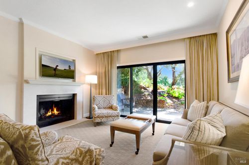 830 Augusta Cir, Napa, CA, 94558 | Card Image