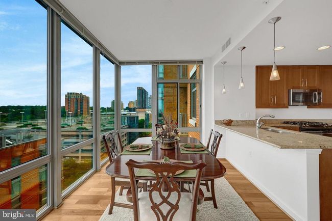 UNIT-907 - 11990 Market St, Condo with 3 bedrooms, 2 bathrooms and null parking in RESTON VA | Image 18