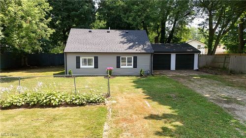 5730 West Ave, Ashtabula, OH, 44004-7343 | Card Image