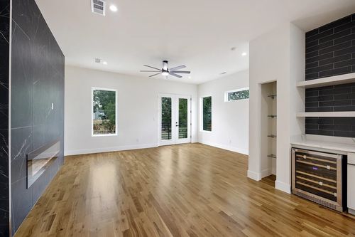 112 Muncie Ave, Dallas, TX, 75212 | Card Image