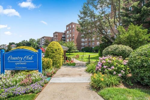 a-2h-1255 North Ave, New Rochelle, NY, 10804-2605 | Card Image