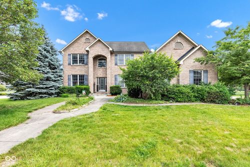 705 Ridge Gate Dr, Brownsburg, IN, 46112-7989 | Card Image