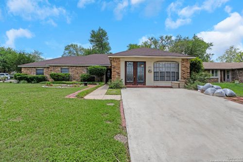 6430 Ridge Forest Dr, San Antonio, TX, 78233-3920 | Card Image