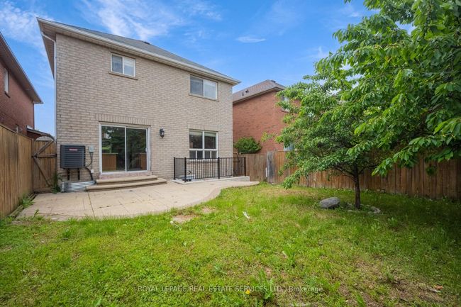 9 Oxtail Lane, House other with 5 bedrooms, 5 bathrooms and 4 parking in Brampton ON | Image 50