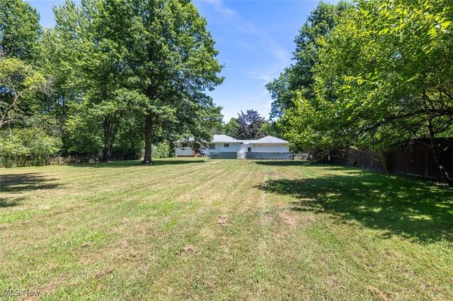 7500 Stearns Rd, House other with 3 bedrooms, 2 bathrooms and null parking in Olmsted Twp OH | Image 7