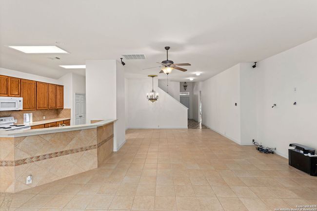 10406 Canyon Riv, House other with 4 bedrooms, 3 bathrooms and null parking in Helotes TX | Image 10