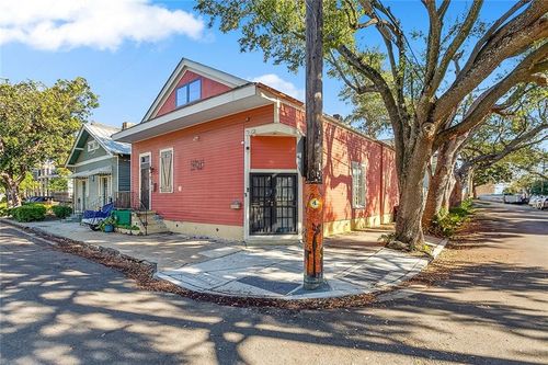 803 Marigny St, New Orleans, LA, 70117-8525 | Card Image