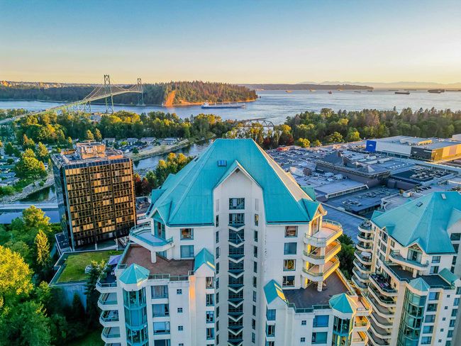 PH3 - 338 Taylor Way, Condo with 4 bedrooms, 5 bathrooms and 9 parking in West Vancouver BC | Image 1